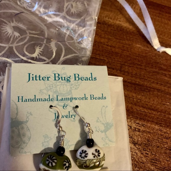 Hand made black and white earrings - Picture 3 of 5